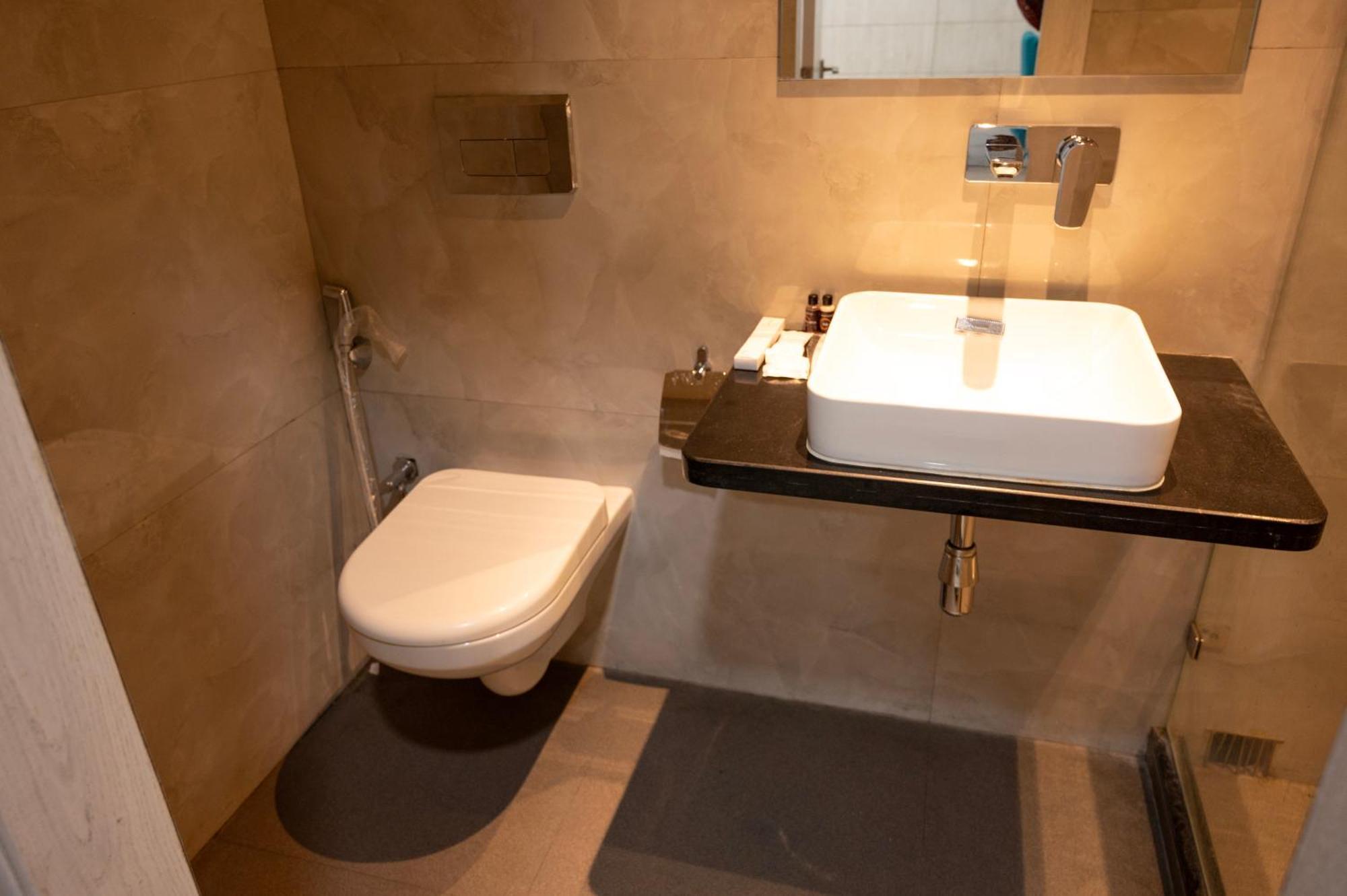 The Opus Kolkata - A Boutique Hotel Екстер'єр фото